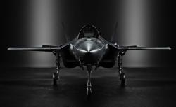F-35 Maintenance Platforms: Safe, Innovative, Manoeuvrable